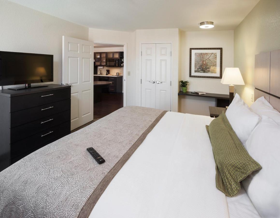 Candlewood Suites Denver Northeast - Brighton, An Ihg Hotel Room photo
